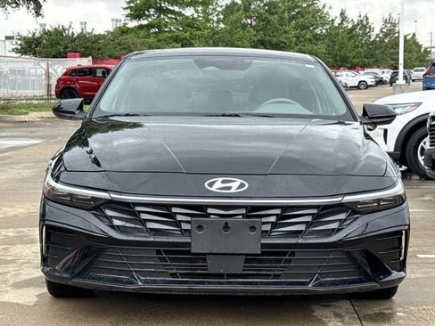 Used 2024 Hyundai Elantra SEL w/ Convenience Package FWD image 6