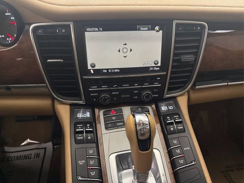 Used 2012 Porsche Panamera 4 image 40