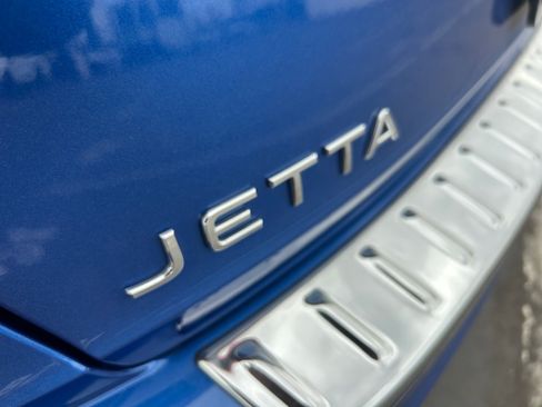 Used 2023 Volkswagen Jetta SE FWD image 22