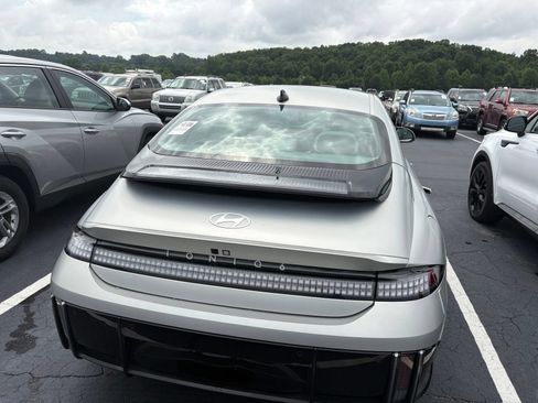 Used 2024 Hyundai Ioniq 6 SEL RWD image 5