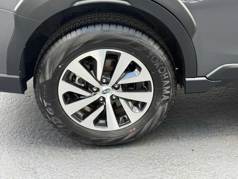 Certified 2025 Subaru Outback Premium w/ Popular Package #1A AWD/4WD image 8