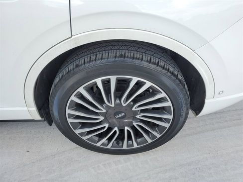 Used 2022 Lincoln Corsair Grand Touring w/ Elements Technology Bundle image 8