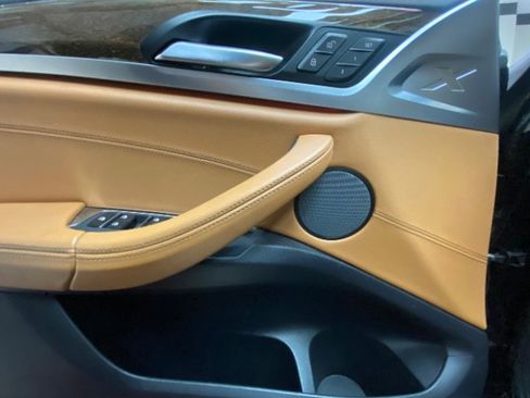 Used 2019 BMW X3 sDrive30i w/ Premium Package image 17