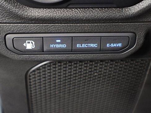 Used 2024 Jeep Wrangler Willys image 29