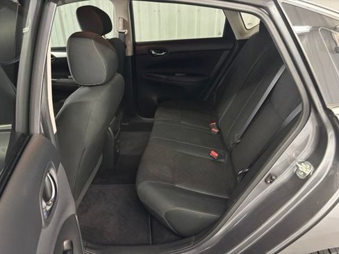 Used 2019 Nissan Sentra S w/ Appearance Package FWD image 11