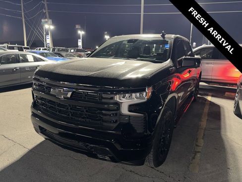 Used 2025 Chevrolet Silverado 1500 RST image 2