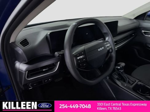 Used 2025 Kia K4 FWD image 10