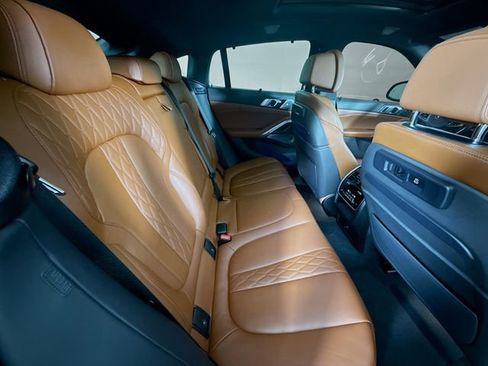 Used 2021 BMW X6 M50i w/ Executive Package image 29