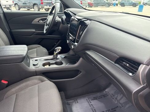 Certified 2024 Chevrolet Traverse LT image 24