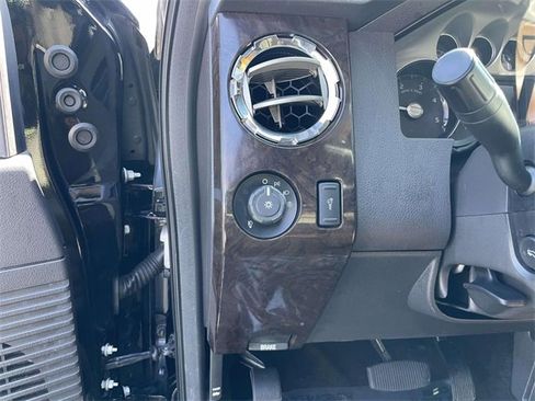 Used 2016 Ford F350 Platinum w/ FX4 Off-Road Package image 14