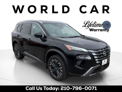 Used 2025 Nissan Rogue SL w/ Tech Package FWD image 1