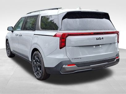 New 2026 Kia Carnival SX w/ SX Dark Edition Package