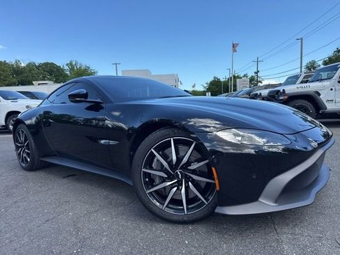 Used 2020 Aston Martin V8 Vantage Coupe RWD image 1