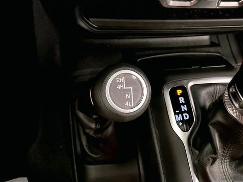 Used 2019 Jeep Wrangler Unlimited Sport S AWD/4WD image 31