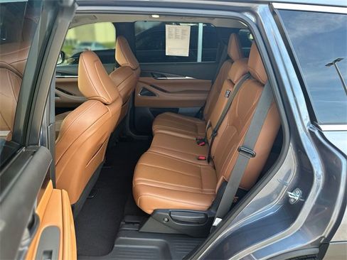 Used 2023 INFINITI QX60 Sensory w/ Vision Package image 24