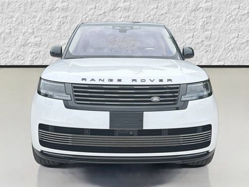 Used 2023 Land Rover Range Rover SV AWD/4WD image 8