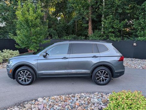 Certified 2021 Volkswagen Tiguan SE FWD image 2