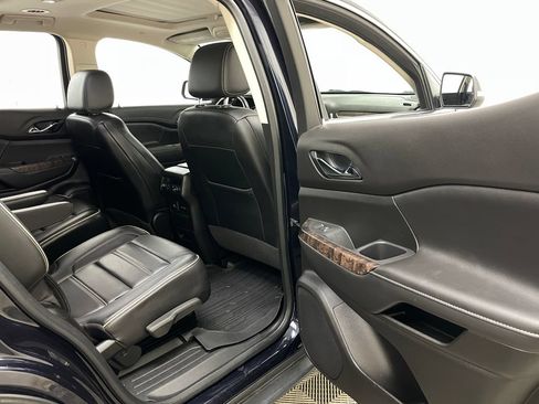 Certified 2022 GMC Acadia Denali w/ Denali Ultimate Package AWD/4WD image 46