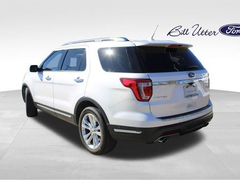Used 2018 Ford Explorer Limited w/ Equipment Group 301A image 7