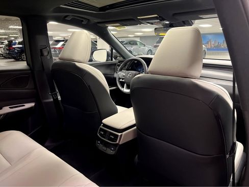 Certified 2026 Lexus RX 350h AWD/4WD image 22