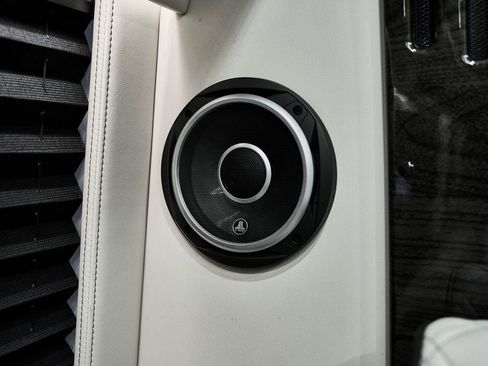 Used 2024 Mercedes-Benz Sprinter 3500 w/ Parking Package image 82