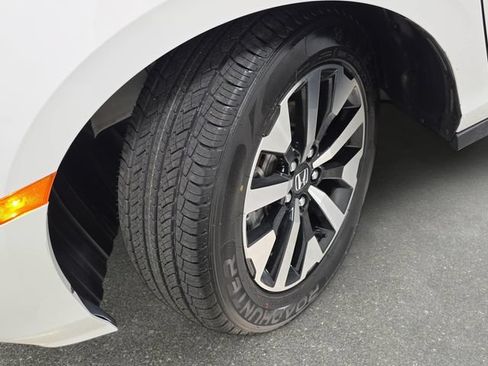 Used 2025 Honda Odyssey EX-L image 29