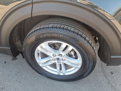 Certified 2023 Ford Explorer XLT w/ Equipment Group 202A image 10