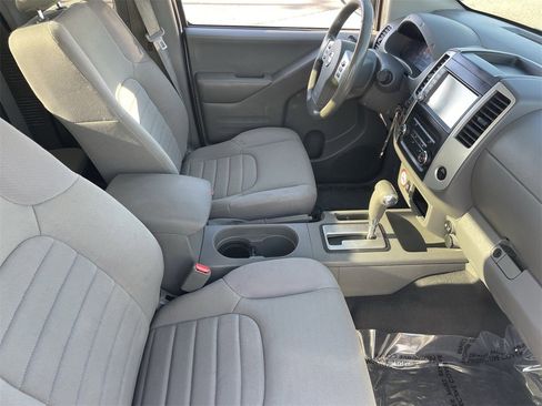Used 2019 Nissan Frontier S image 9