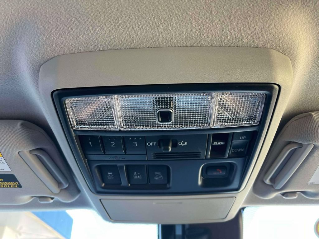 Used 2023 Toyota 4Runner Limited AWD/4WD image 34