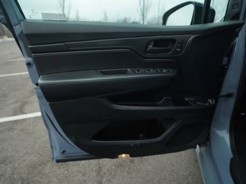 Used 2023 Honda Odyssey Sport image 14