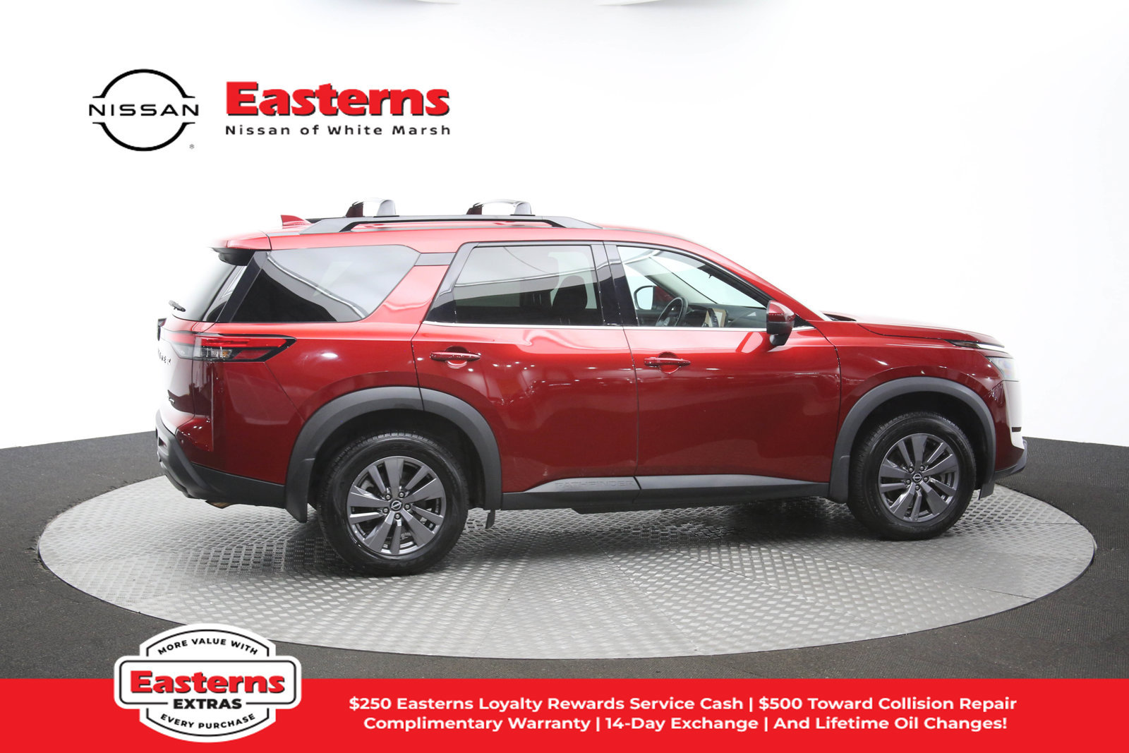 Used 2023 Nissan Pathfinder SV AWD/4WD image 41