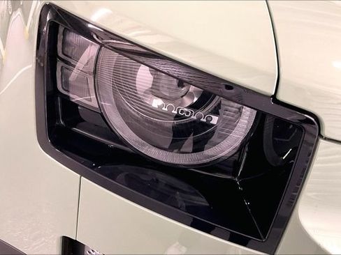 Certified 2023 Land Rover Defender 110 75th Limited Edition image 28