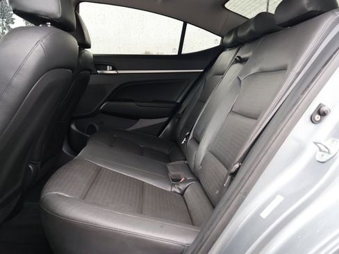 Used 2019 Hyundai Elantra Limited w/ Cargo Package image 22
