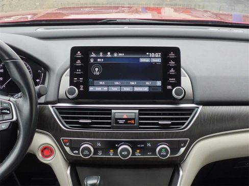 Certified 2021 Honda Accord EX-L image 9