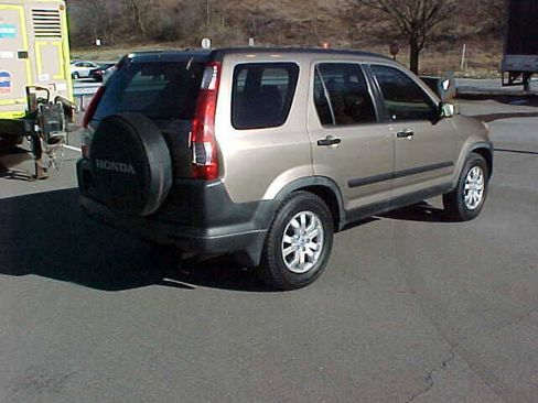 Used 2005 Honda CR-V EX image 7
