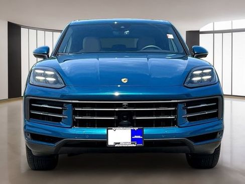 Used 2026 Porsche Cayenne AWD/4WD image 2