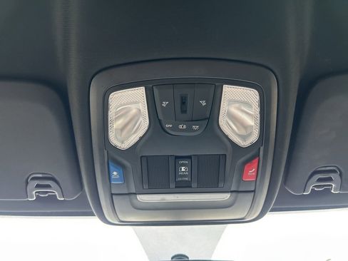 Used 2022 RAM 3500 Tradesman image 20