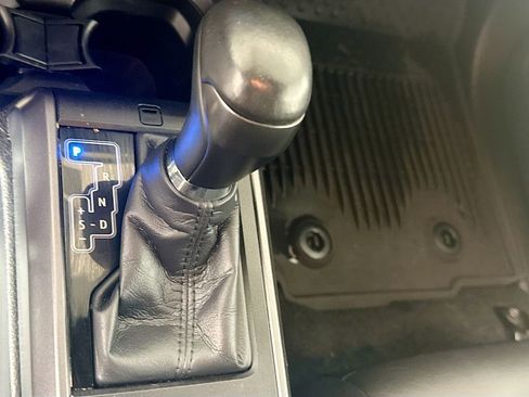 Used 2023 Toyota Tacoma TRD Off-Road image 17