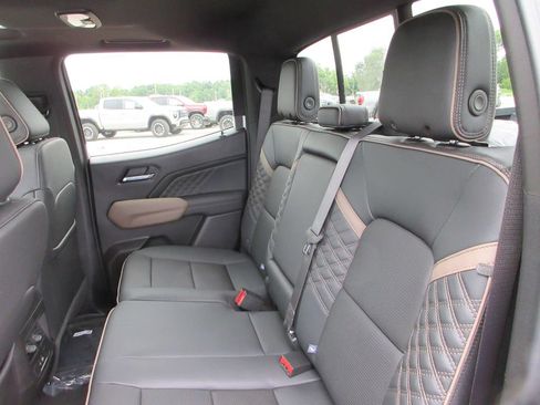 New 2026 GMC Canyon Denali AWD/4WD image 13