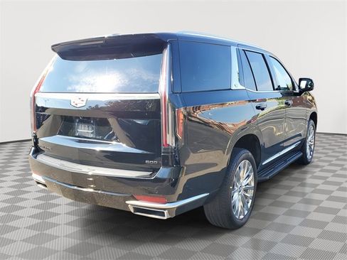 Used 2022 Cadillac Escalade Luxury image 6