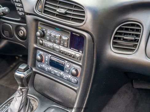 Used 2001 Chevrolet Corvette Convertible w/ Preferred Equipment Group2 image 49