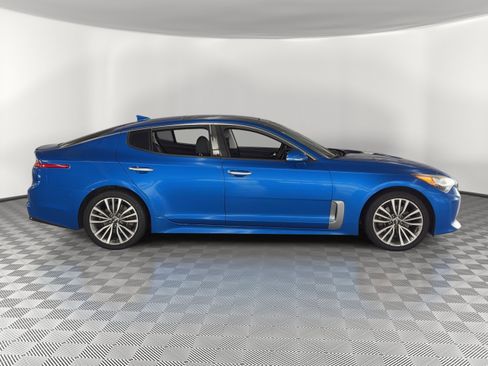 Used 2019 Kia Stinger w/ Sun & Sound Package RWD image 8