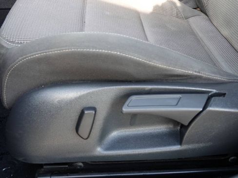 Used 2011 Volkswagen Golf TDI w/ Cold Weather Pkg FWD image 86