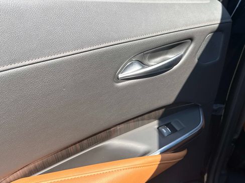 Used 2019 Cadillac XT4 Sport FWD image 11