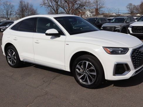 Used 2022 Audi Q5 2.0T Premium image 3