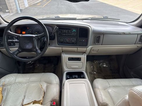 Used 2001 Chevrolet Tahoe LS AWD/4WD image 9