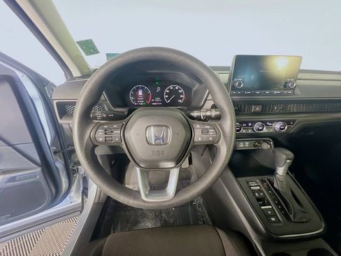 Used 2025 Honda CR-V EX image 14