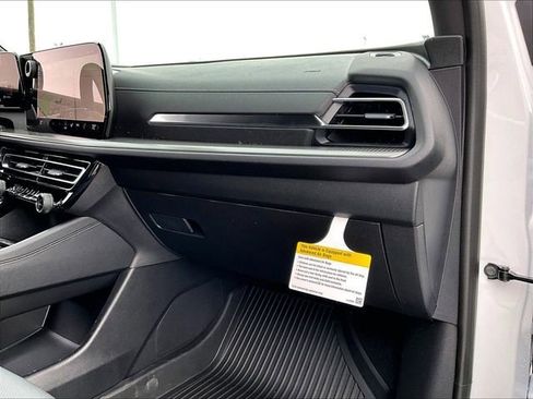 New 2026 Chevrolet Traverse LT image 28