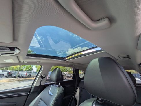 Used 2024 Hyundai Tucson Limited image 22