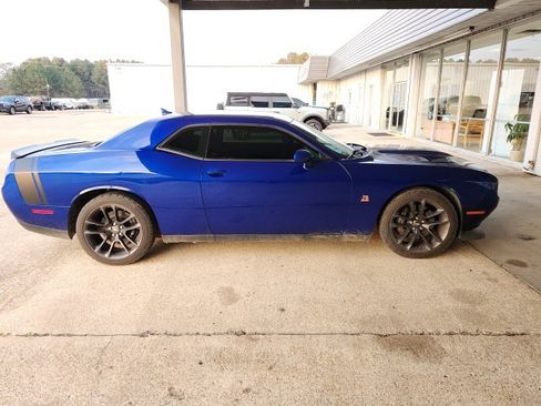 Used 2021 Dodge Challenger R/T Scat Pack w/ Scat Pack Stripe image 3